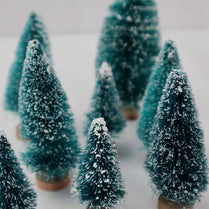 5pcs Mini Christmas Tree Sisal Silk Cedar Ornaments Green Xmas Tree for Home Birthday Wedding DIY Winter Party Table Decoration